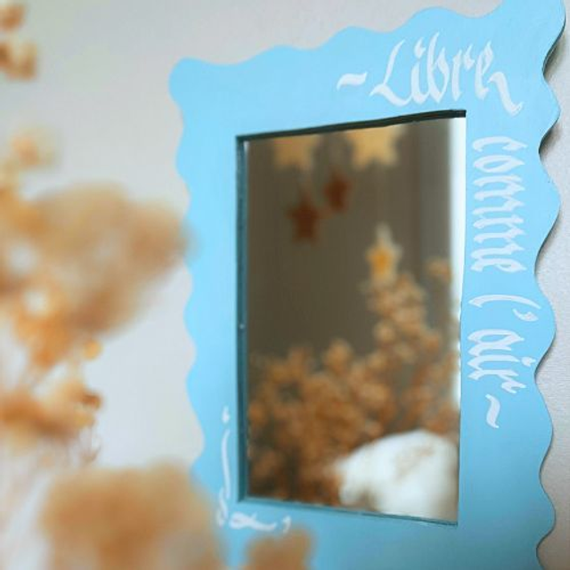 Miroir Bleu : Libre comme l'air
