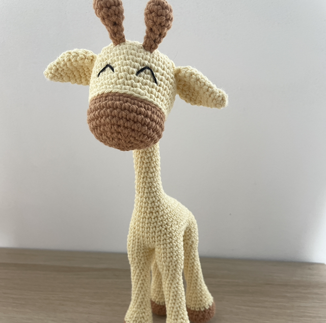 Girafe en crochet - hauteur 26 cm