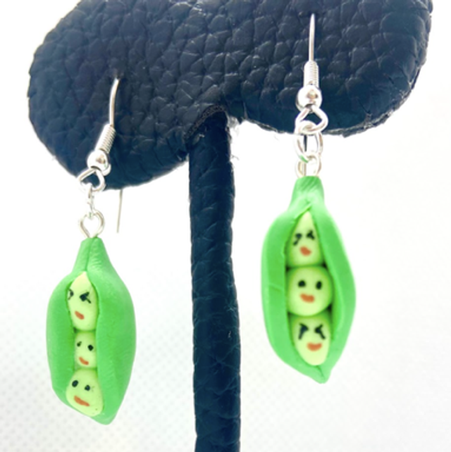 Pea Earrings 