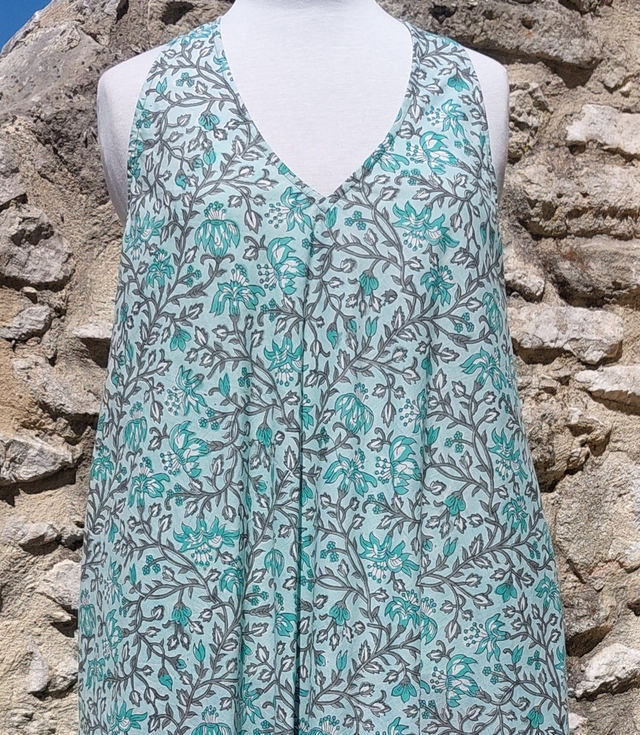 Robe d&#039;été flottante en coton léger imprimé à la main, motif floral gris et bleu