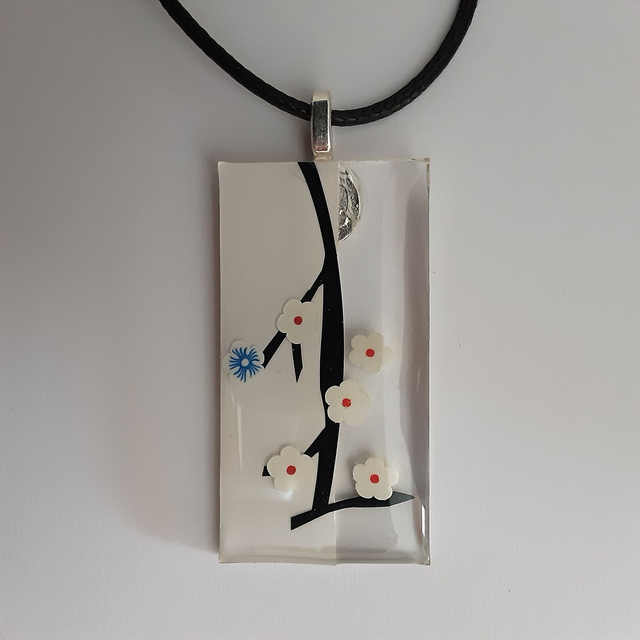 Pendentif rectangle collection Japon décor branche de cerisier effet transparent et blanc