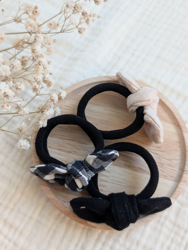 Lot élastiques nœuds Black & White Edition spéciale Fêtes