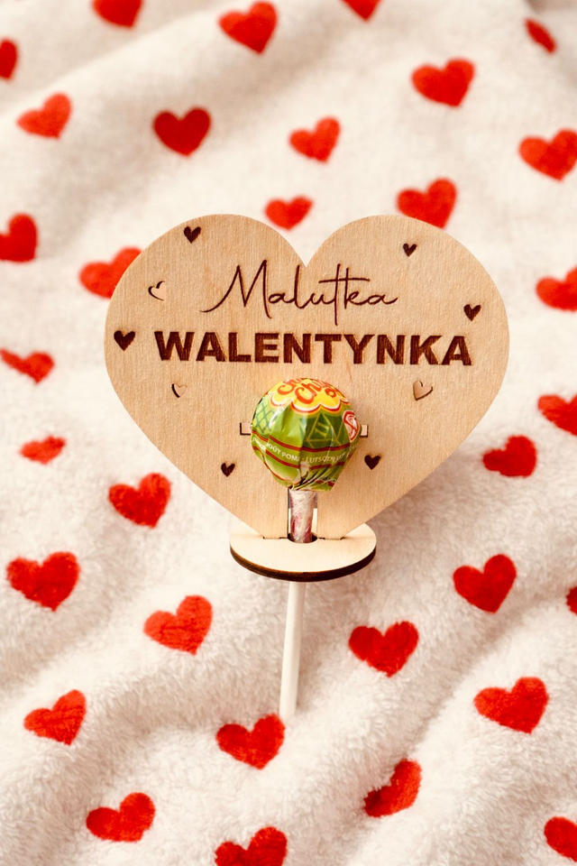 Personalizowana drewniana walentynka na lizaka – serce z grawerem