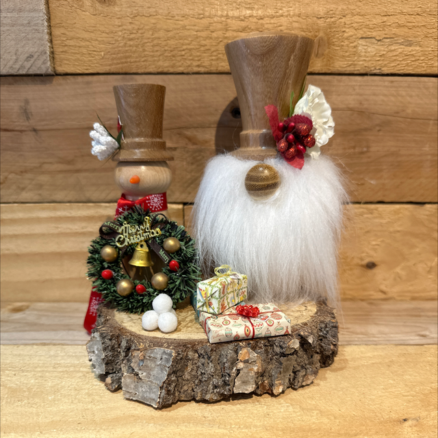 Snowman & Gonk Display 