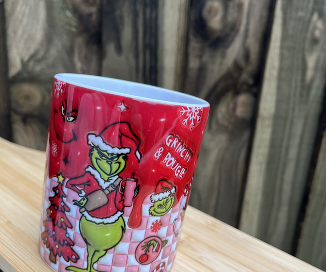 Red Grinchy &amp; Boujie