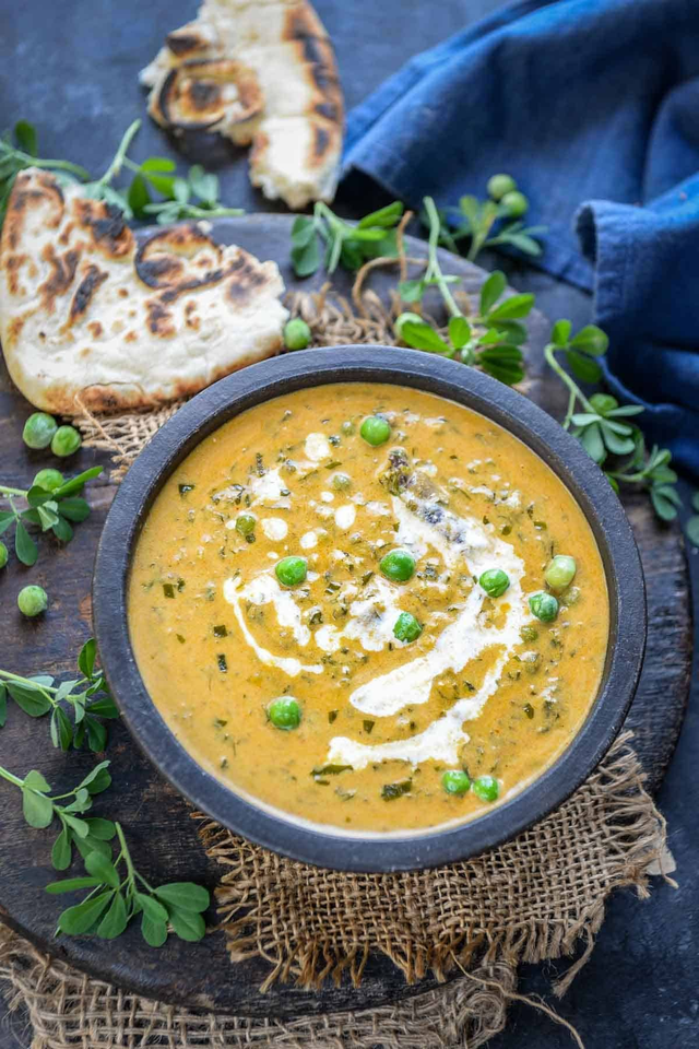 Methi Malai Matar (500 cc) – Creamy Fenugreek & Green Pea Curry
