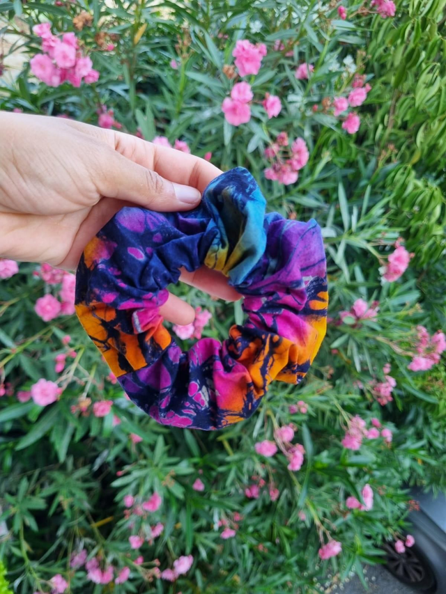 Chouchou motif promesse éclatante 🌈