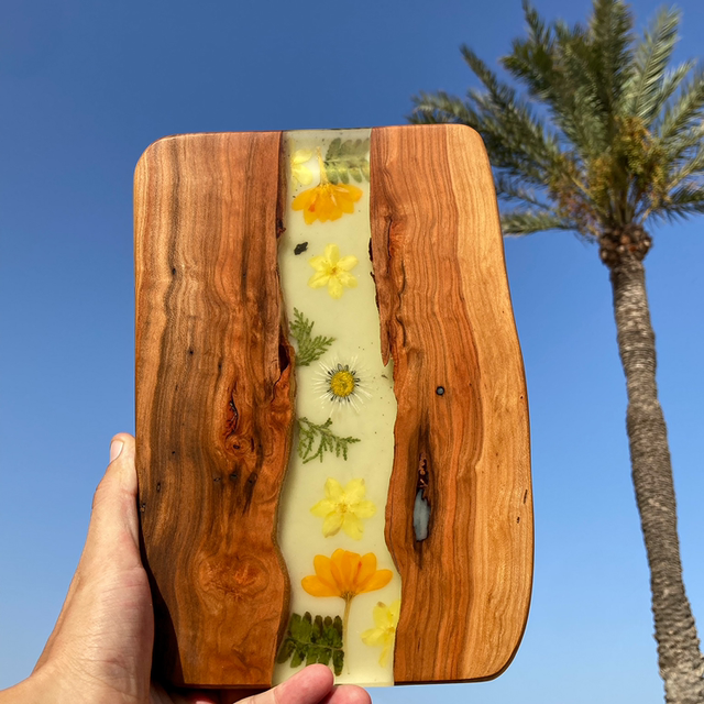 Apricot spring flowers serving and cutting board 