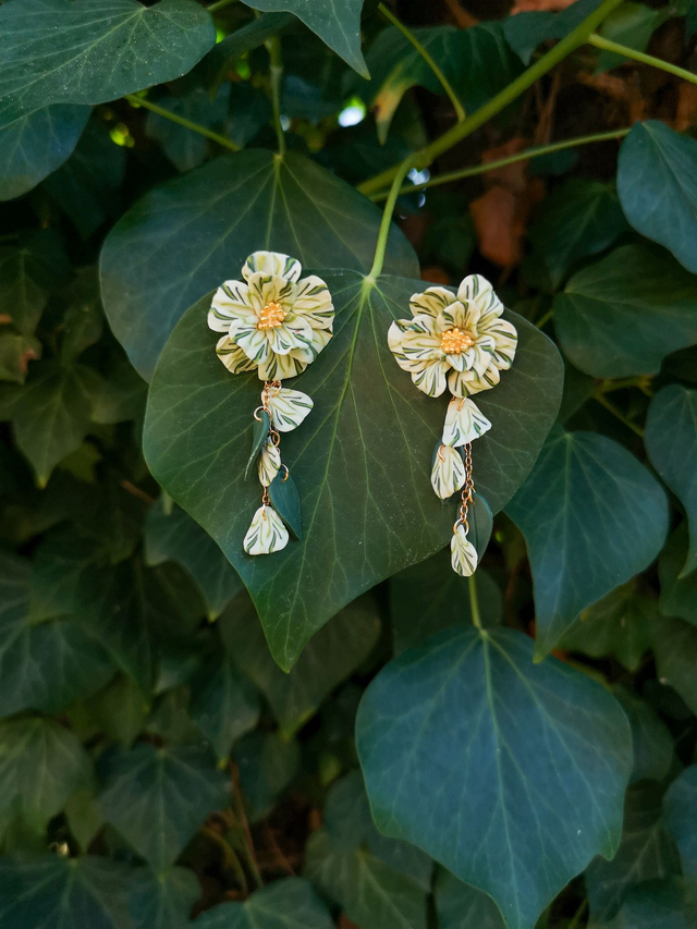 Collection Florale Fougère des Bois- Boucles d'oreilles Jasmine