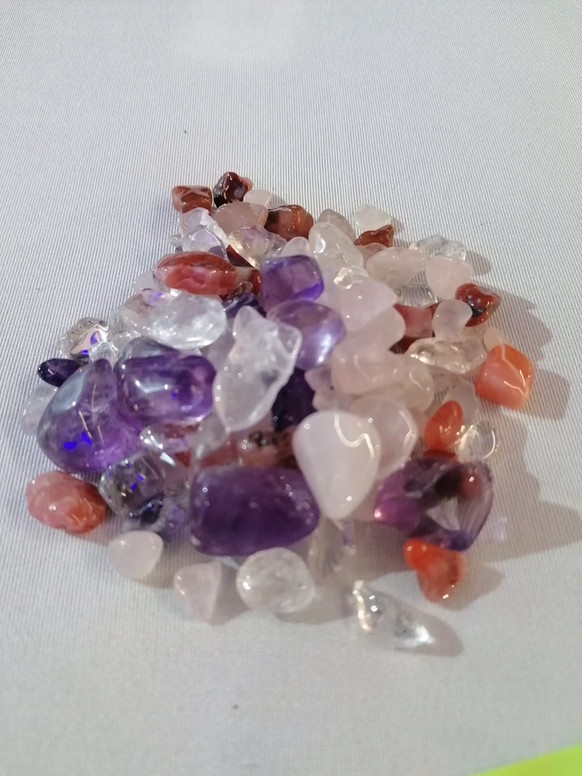 Edelsteinmischung Feel Good mit Glasflasche und Hülle