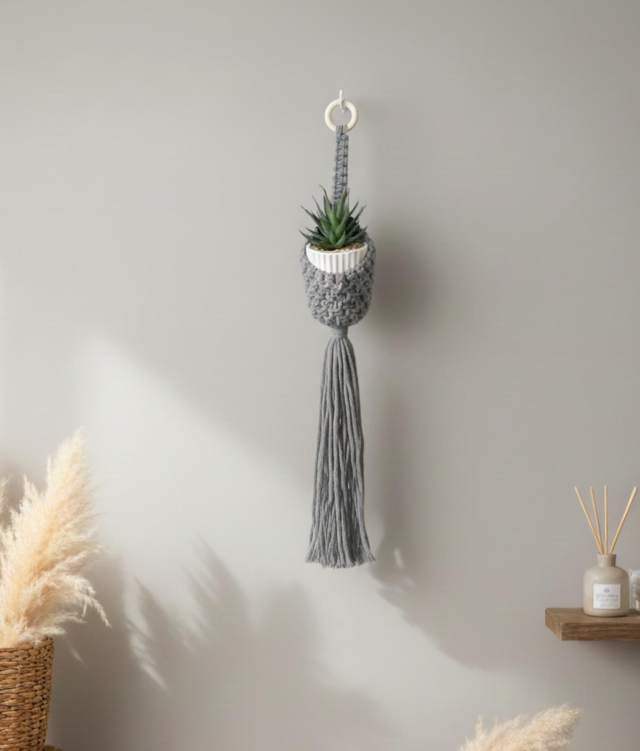 Nid avec plante artificielle 