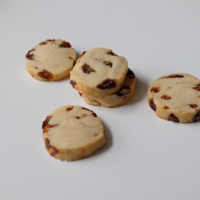 Rum raisins butter biscuits