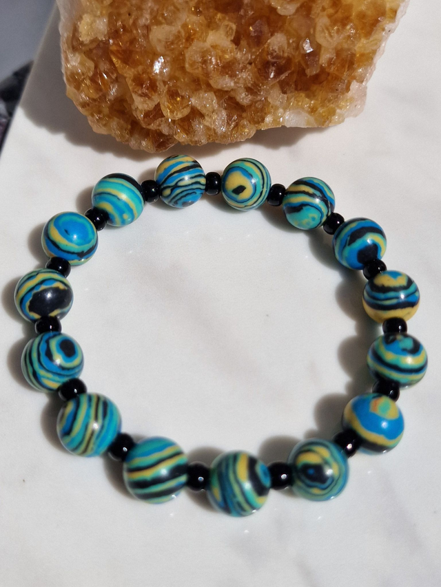 Summer fun Stretchie elasticated bracelet 8mm Blue &amp; Black Fordite style resin bead &amp; glass spacer bead. Medium size (1)