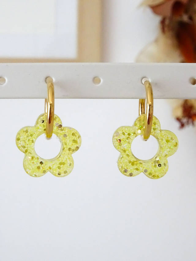 Petite fleur : Paillettes jaune