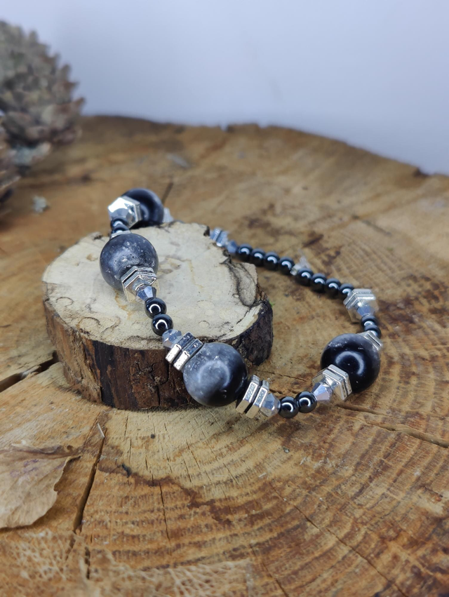 Bracelet homme en pierres naturelles hématite et perles de verre 