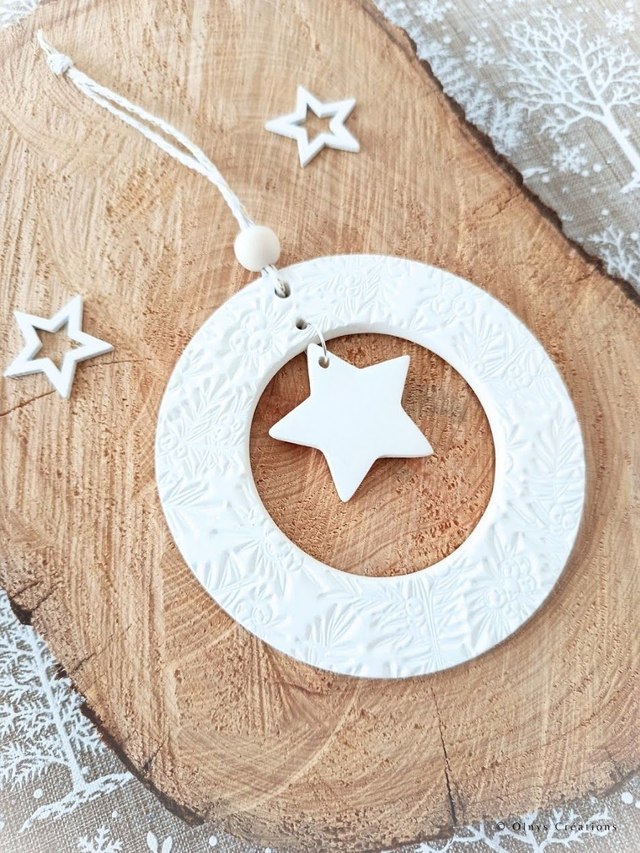 Décoration de Noël en argile avec petite étoile suspendue