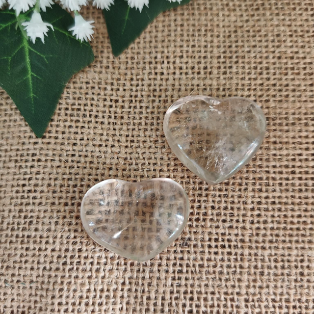 Cœur cristal de roche fumé A+ clair (30mm) 