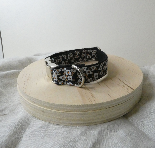 Collier chien Lily