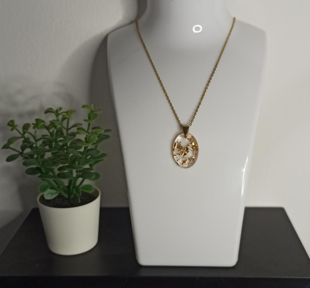 Pendentif éclat d'or CO010