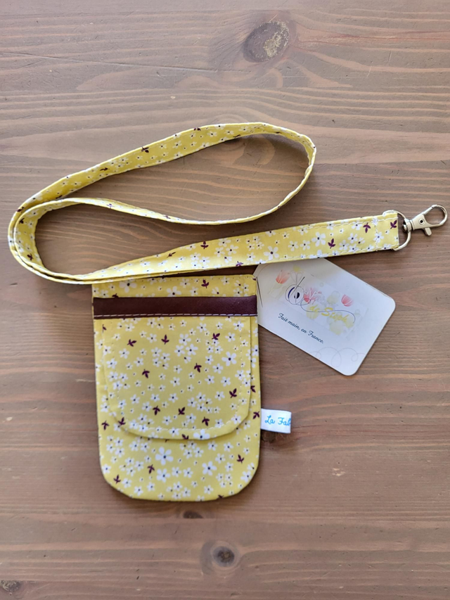 Ensemble porte-badge/pochette de blouse