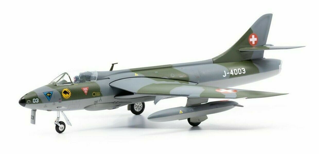 Hunter Mk58 (J-4003), 1:72