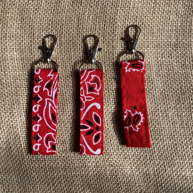 Porte clés imprimer bandana rouge