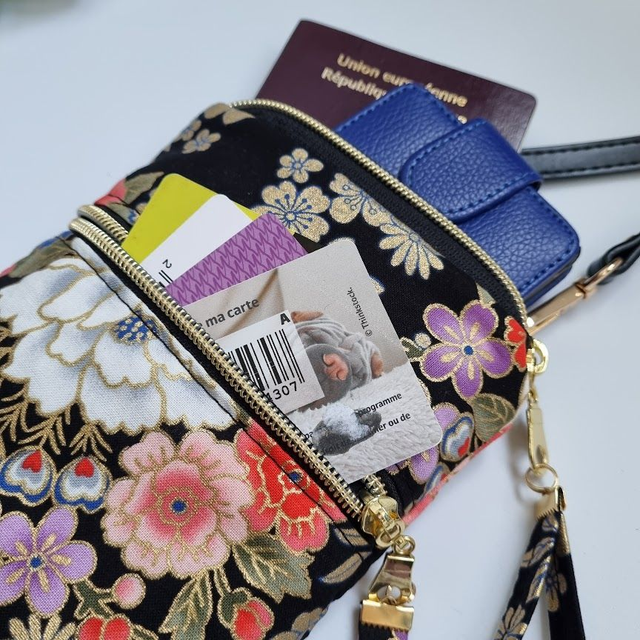 Mini-sac pour téléphone "Kanako" noir & simili cuir noir