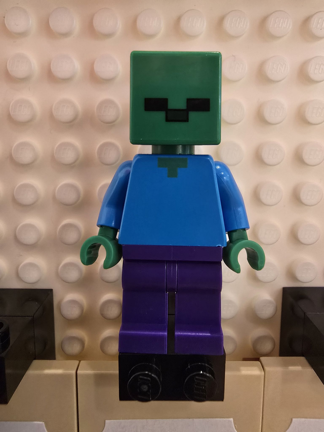 LEGO min010 Zombie Minifigur