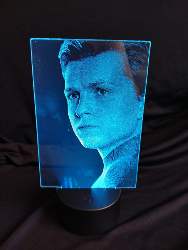 Spiderman  (Tom Holland)