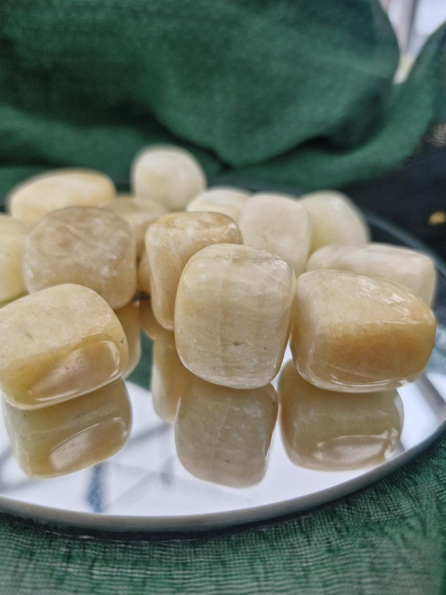 Honey calcite tumblestone