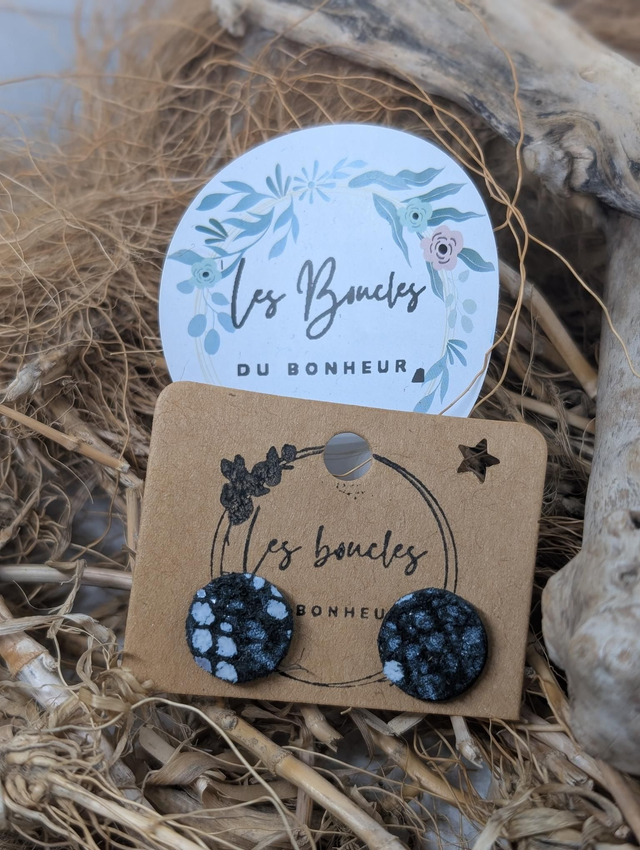 Boucles d&#039;oreilles puces noir blanc pu041