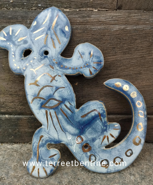 GECKO bleu et OR - à fixer au mur - 26 x 20 cm