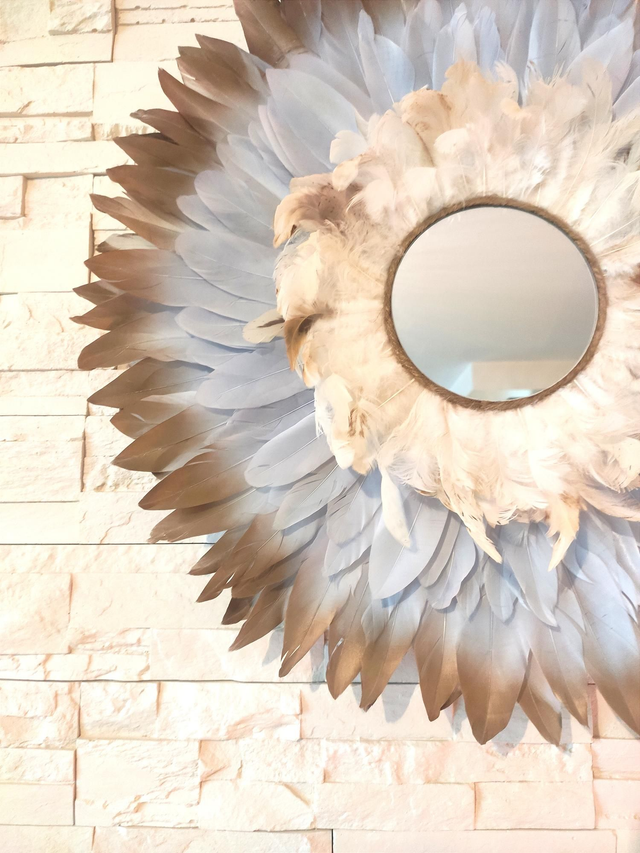 Jujuhat plumes grises dorées et plumes de coq