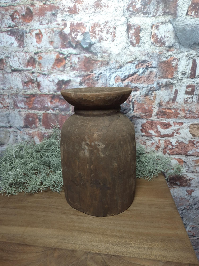 Nepalese pot '3'