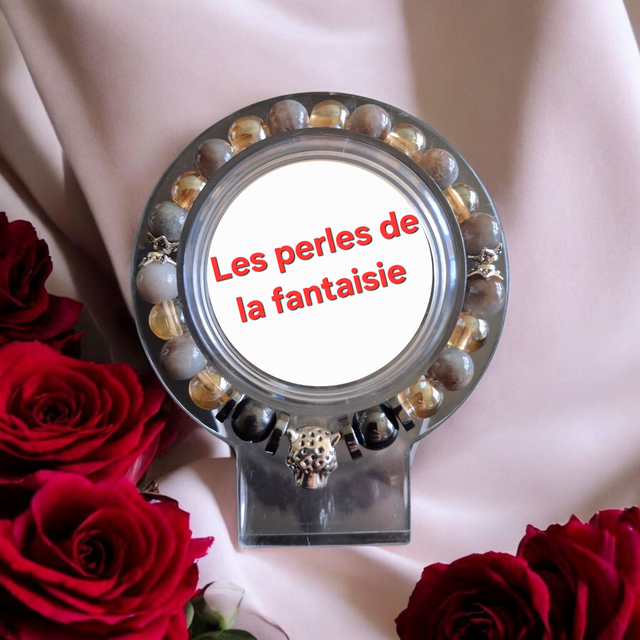 Bracelet perles de verre, perles hématite,breloque centrale léopard