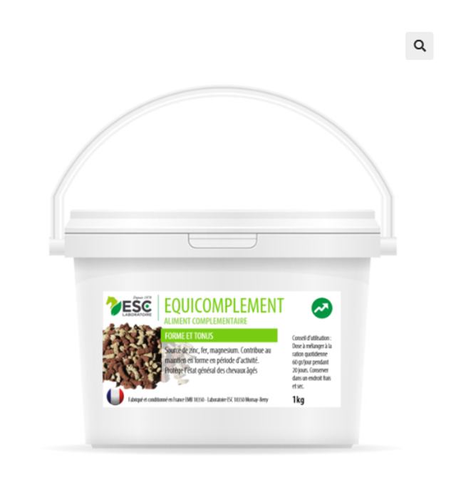 EQUICOMPLEMENT – CMV cheval au pré et cheval de loisir – Vitamines, oligo-éléments et plantes