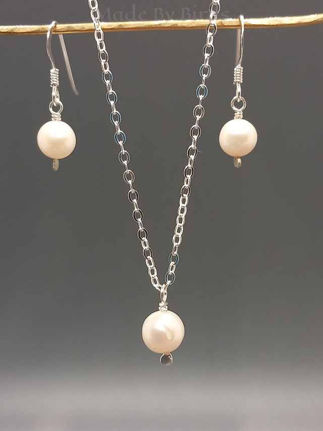 Fresh Water Pearl Sterling Silver Necklace &amp; Earring Set 