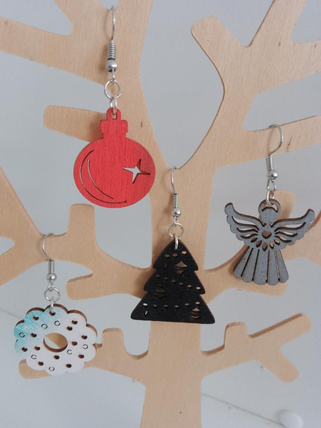 Boucles de Noël en bois