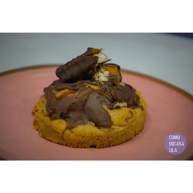 Crumbl Cookie Twix