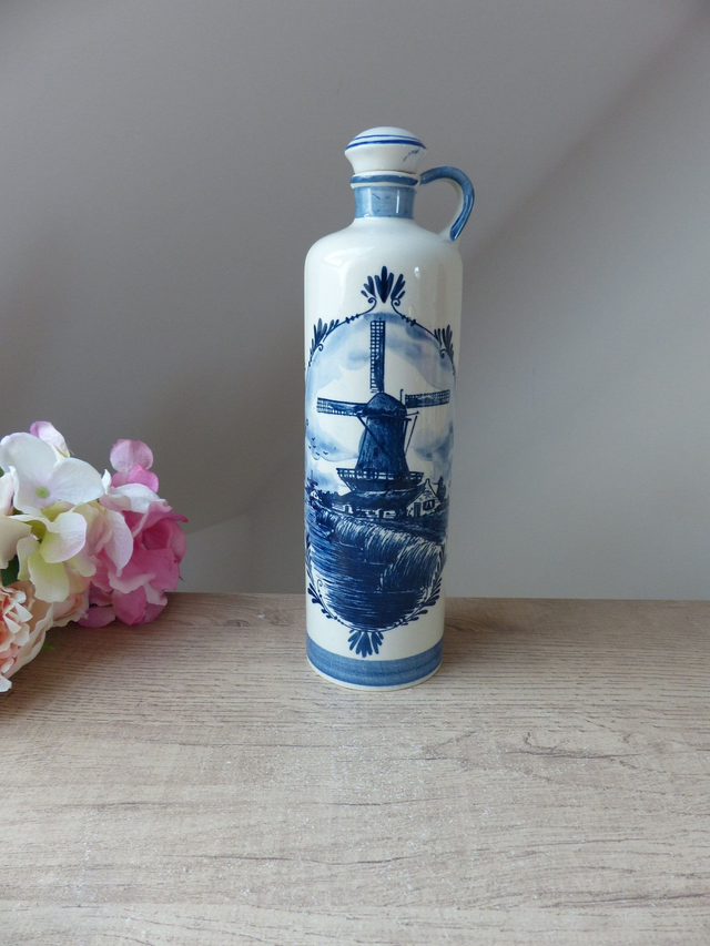 Bouteille décorative en céramique Delft Blue avec moulin bleu – cadeau original pour amis et famille - décoration bar bistrot maison d’hôte
