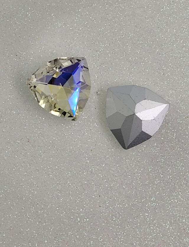 Fancy Trilliant, Moonlight, 24mm