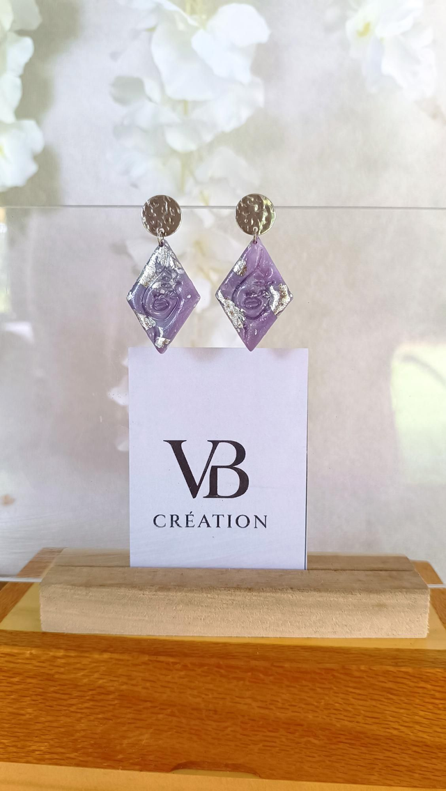 Boucles d'oreilles losange marbrées violettes puces argentées