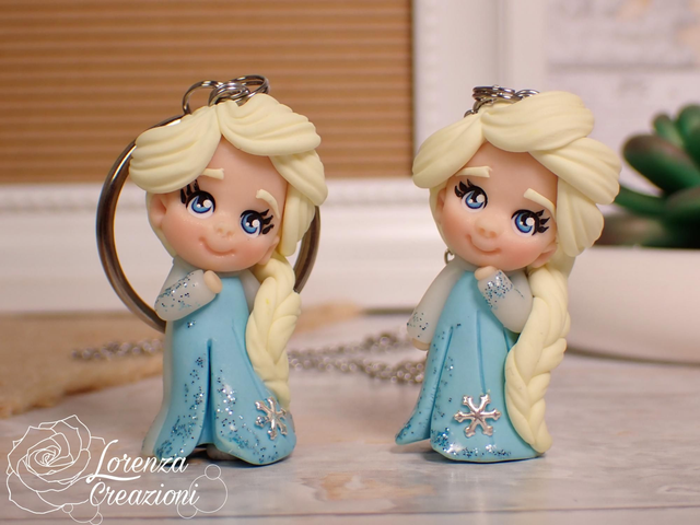 Collana e/o portachiavi modellato a mano artigianalmente, principessa Elsa, Frozen