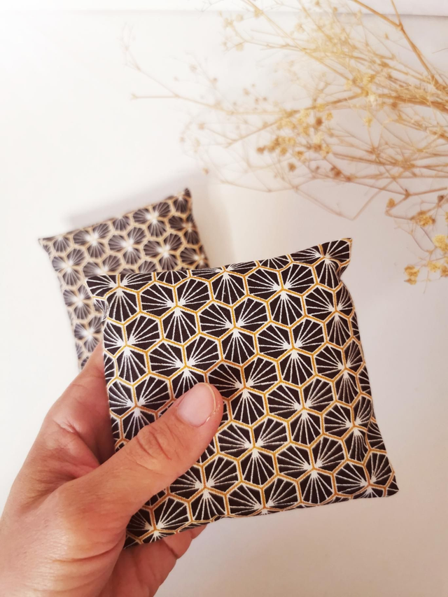 Bouillotte sèche de poche &quot;noir/or&quot; 