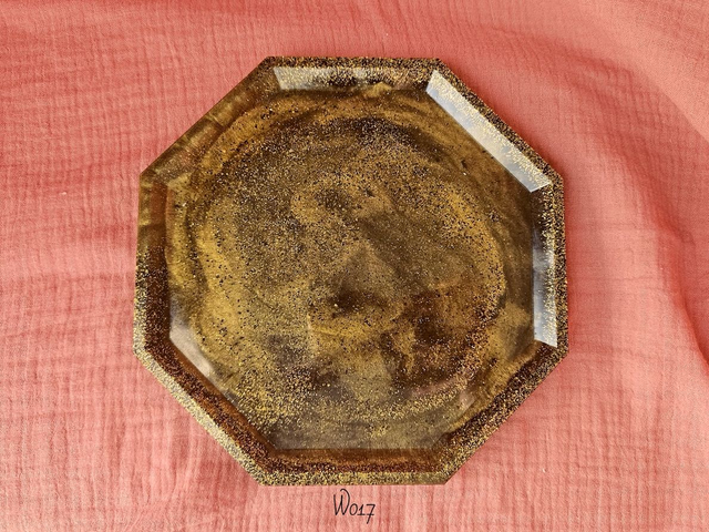 Black &amp; Gold (W017)