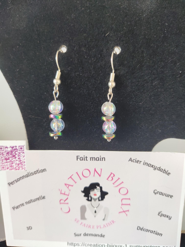 Boucle d'oreille perle rose et plate 