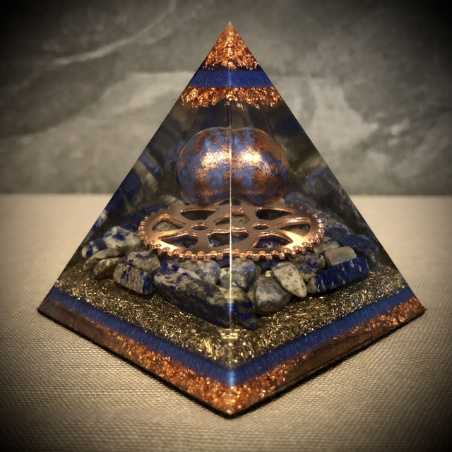 6cm Crystal Energy Pyramid with Lapis Lazuli and floating sphere