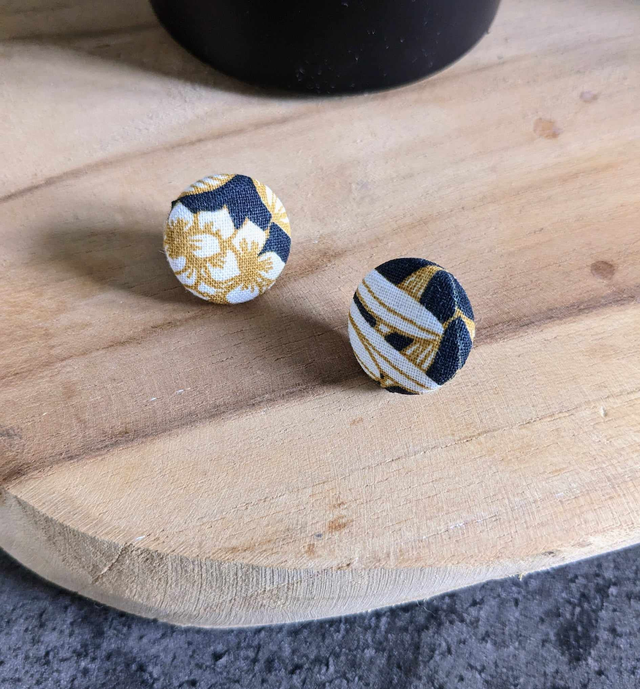 Boucles d'oreilles bouton