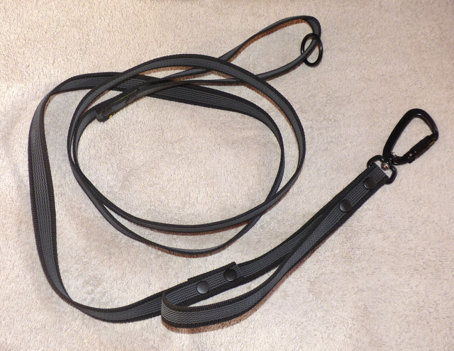 Antiglidkoppel med "twist lock hake" och extra handtag, svart