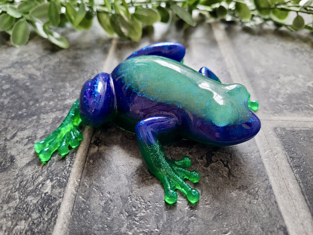 Frog Ornament – Glitter Blue &amp; Green
